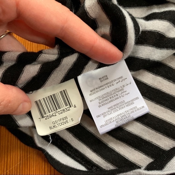 BCBGMaxAzria Striped Tunic Knit Long Sleeve Top Small S - Picture 4 of 5